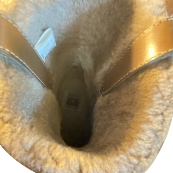 Frye Celia Short Size 9 B  Brown Leather Shearling Lined Boot  Chelsea Pull On - Picture 9 of 16